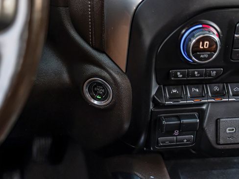 Used 2019 Chevrolet Silverado 1500 LTZ w/ LTZ Texas Edition image 28