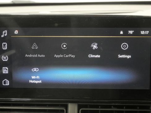 Used 2025 Chevrolet Trax LT FWD image 16