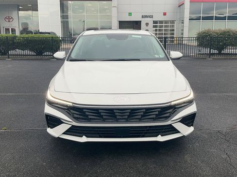 Certified 2024 Hyundai Elantra SEL w/ Convenience Package FWD image 2