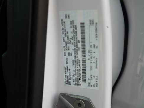 Used 2019 Ford Escape S image 36