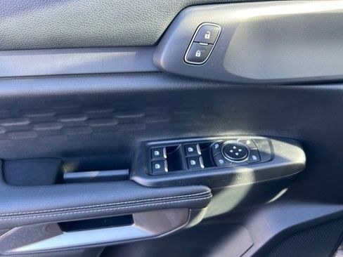 New 2025 Ford Ranger XLT w/ FX4 Off-Road Package image 9
