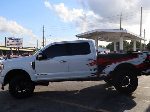Used 2021 Ford F250 Platinum w/ FX4 Off-Road Package AWD/4WD image 5