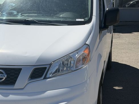 Used 2018 Nissan NV200 S FWD image 11