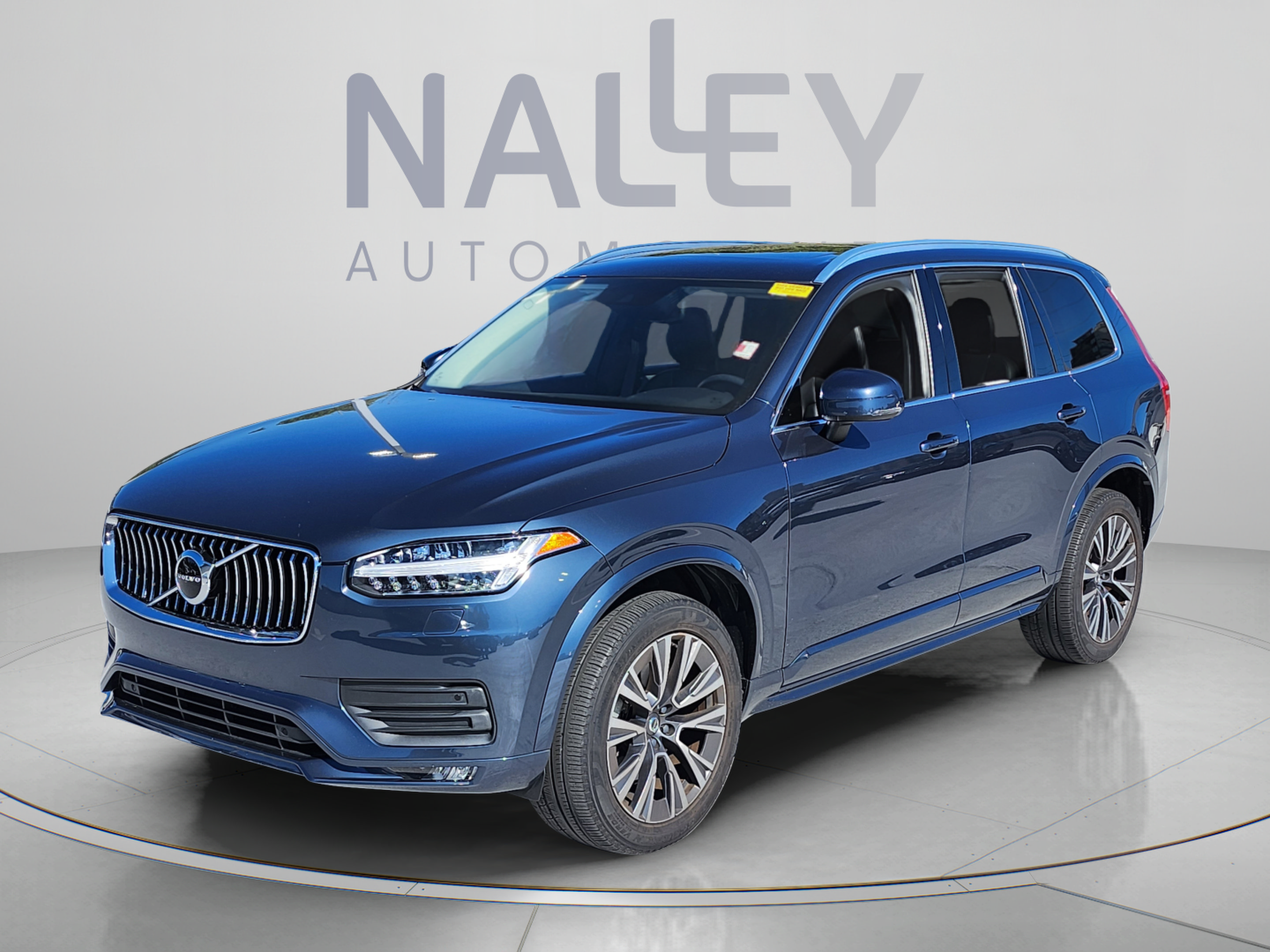 Used 2021 Volvo XC90 T5 Momentum w/ Climate Package FWD image 1