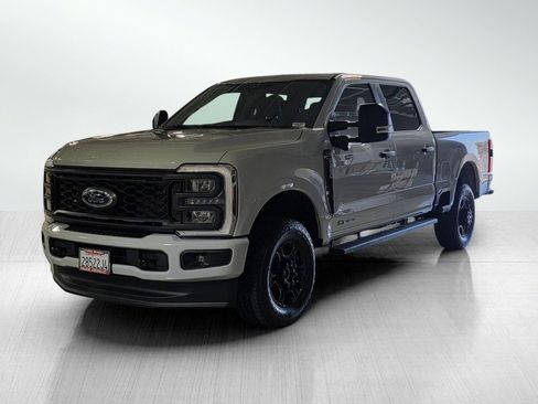 Used 2025 Ford F250 XL w/ STX Appearance Package AWD/4WD image 3