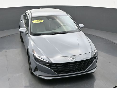 Used 2022 Hyundai Elantra SEL w/ Cargo Package image 31