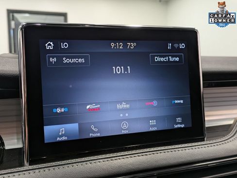 Used 2022 Lincoln Corsair AWD w/ Premium Package image 16