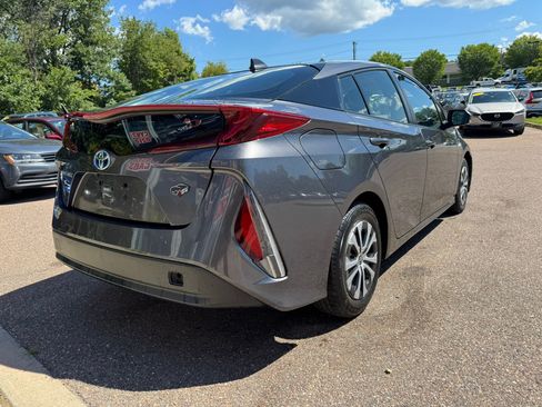 Used 2021 Toyota Prius Prime LE FWD image 7