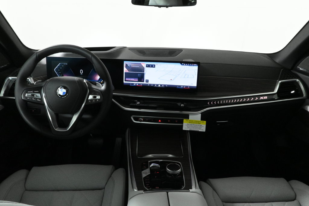 Used 2026 BMW X5 xDrive40i w/ Premium Package AWD/4WD image 17