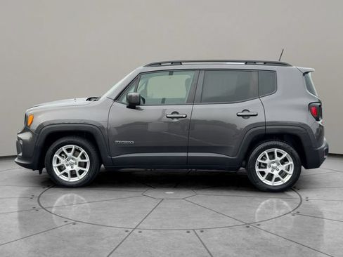 Used 2021 Jeep Renegade Latitude FWD image 3