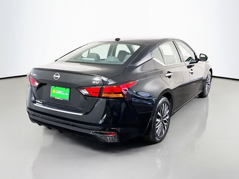 Used 2023 Nissan Altima 2.5 SV FWD image 10