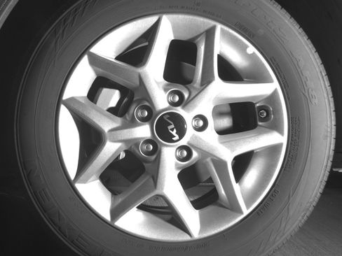 Used 2025 Kia Soul LX w/ LX Technology Package image 11