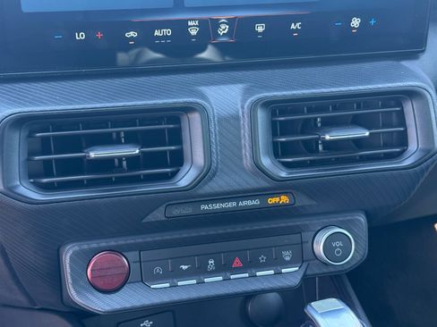 Used 2024 Ford Mustang Coupe image 26