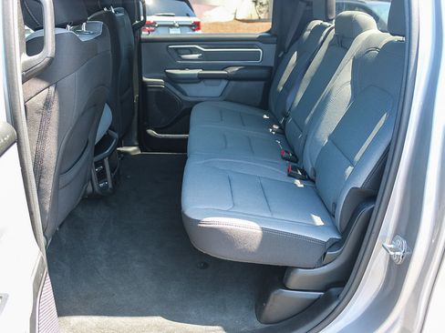 Used 2022 RAM 1500 Big Horn AWD/4WD image 19