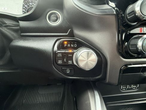 Used 2021 RAM 1500 Laramie w/ Sport Appearance Package image 17