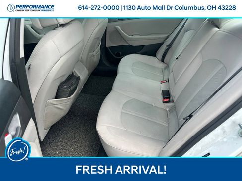 Used 2015 Hyundai Sonata SE FWD image 12