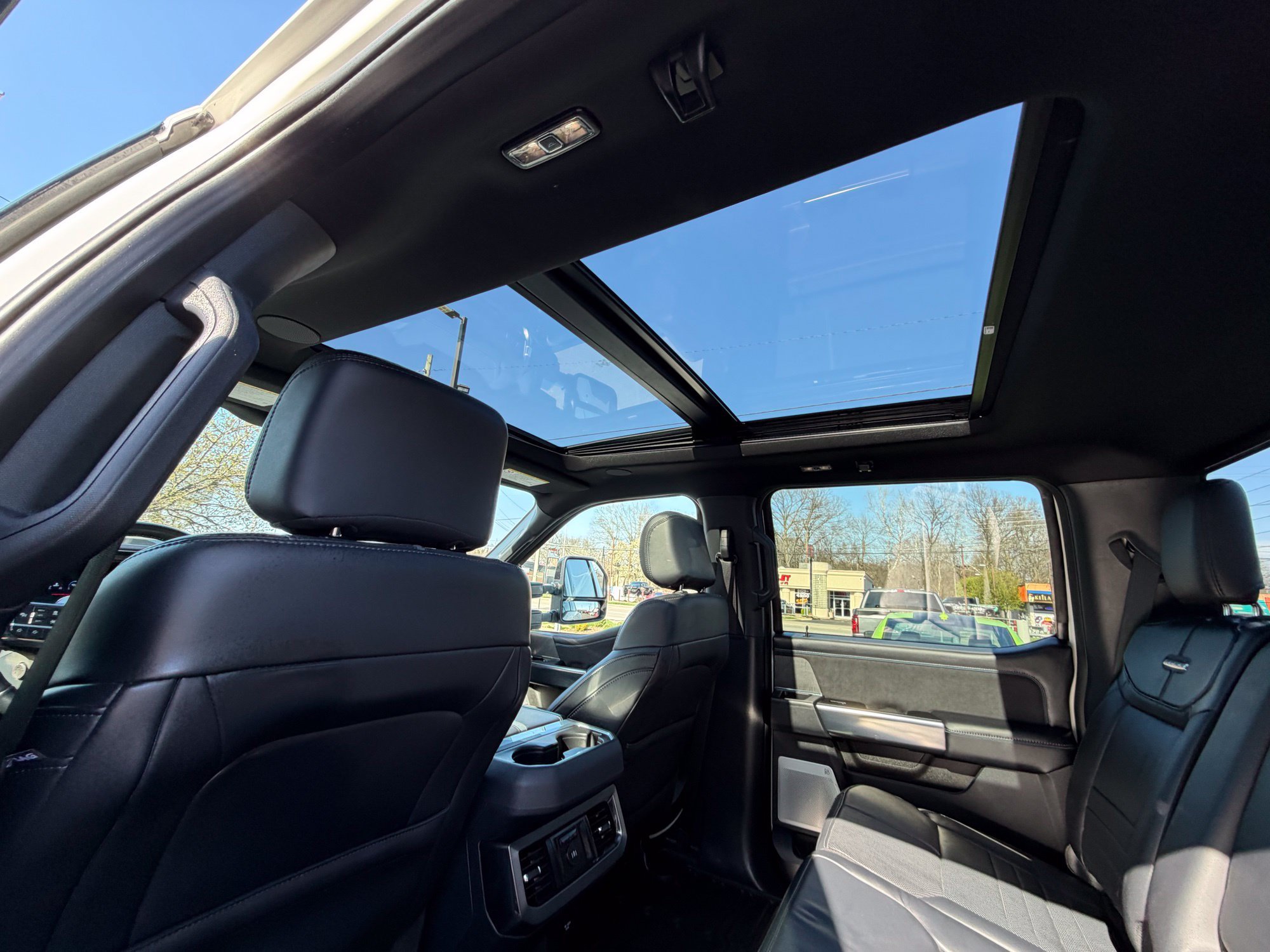 Used 2025 Ford F450 Platinum w/ FX4 Off-Road Package AWD/4WD image 20