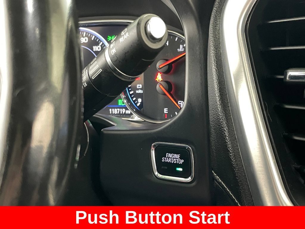 Used 2023 GMC Acadia SLT w/ Technology Package AWD/4WD image 6