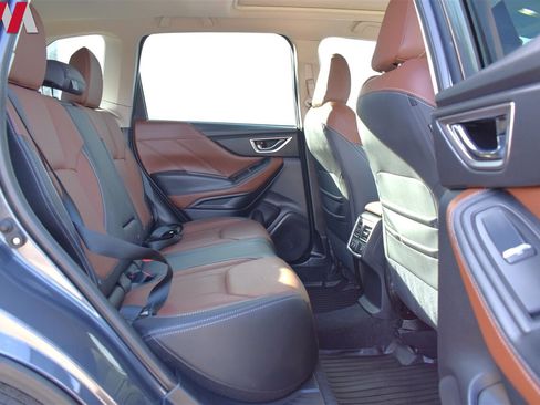 Used 2023 Subaru Forester Touring w/ Popular Package #2 image 28