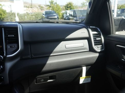 New 2026 RAM 1500 4x4 Crew Cab image 36