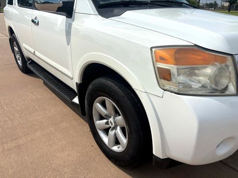 Used 2011 Nissan Armada SV image 37