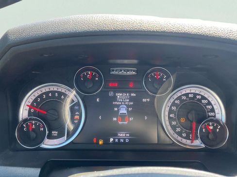 Used 2024 RAM 1500 Warlock w/ Trailer & Traction Group AWD/4WD image 17
