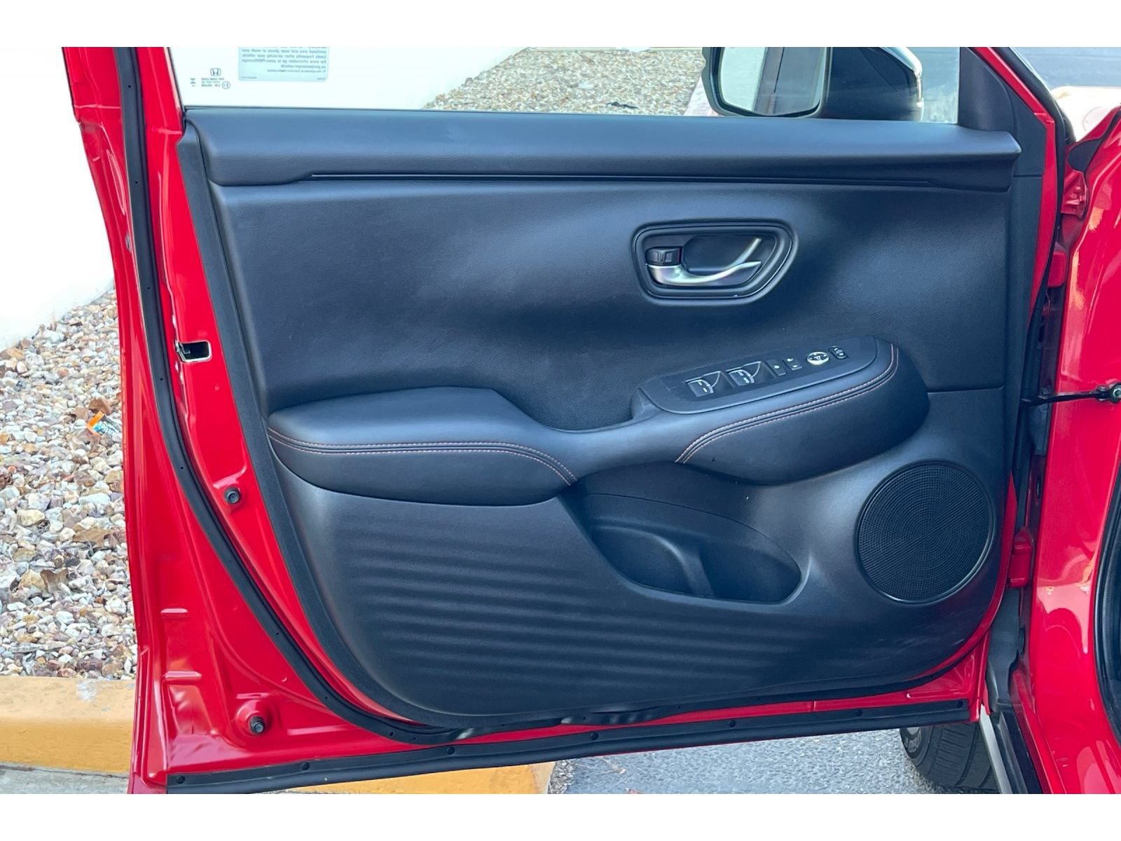 Certified 2025 Honda HR-V Sport image 11