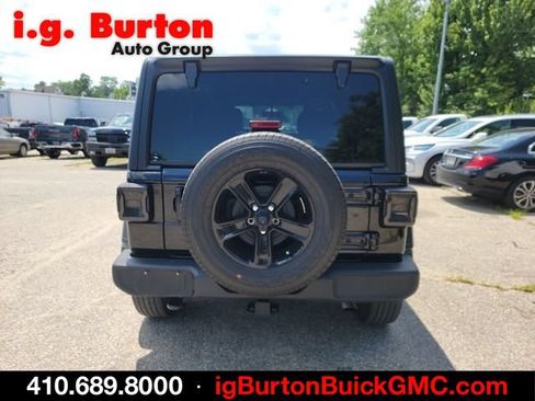 Used 2022 Jeep Wrangler Unlimited Sport AWD/4WD image 5