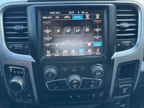 Used 2017 RAM 1500 Big Horn AWD/4WD image 38