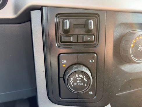 Used 2022 Ford F150 XLT w/ Max Trailer Tow Package image 22