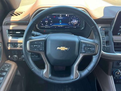Used 2023 Chevrolet Tahoe High Country AWD/4WD image 13