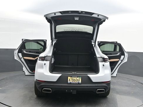 New 2025 Porsche Cayenne image 48