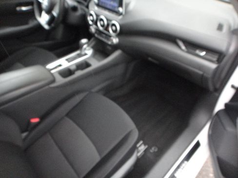 Used 2021 Nissan Sentra SV FWD image 13