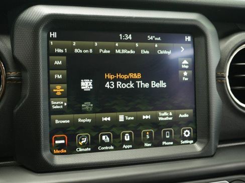 Used 2021 Jeep Gladiator Overland image 56