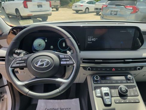 Used 2025 Hyundai Palisade SEL FWD image 15