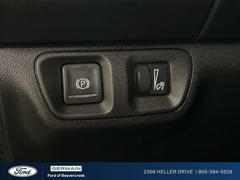 Used 2023 GMC Acadia SLE image 23