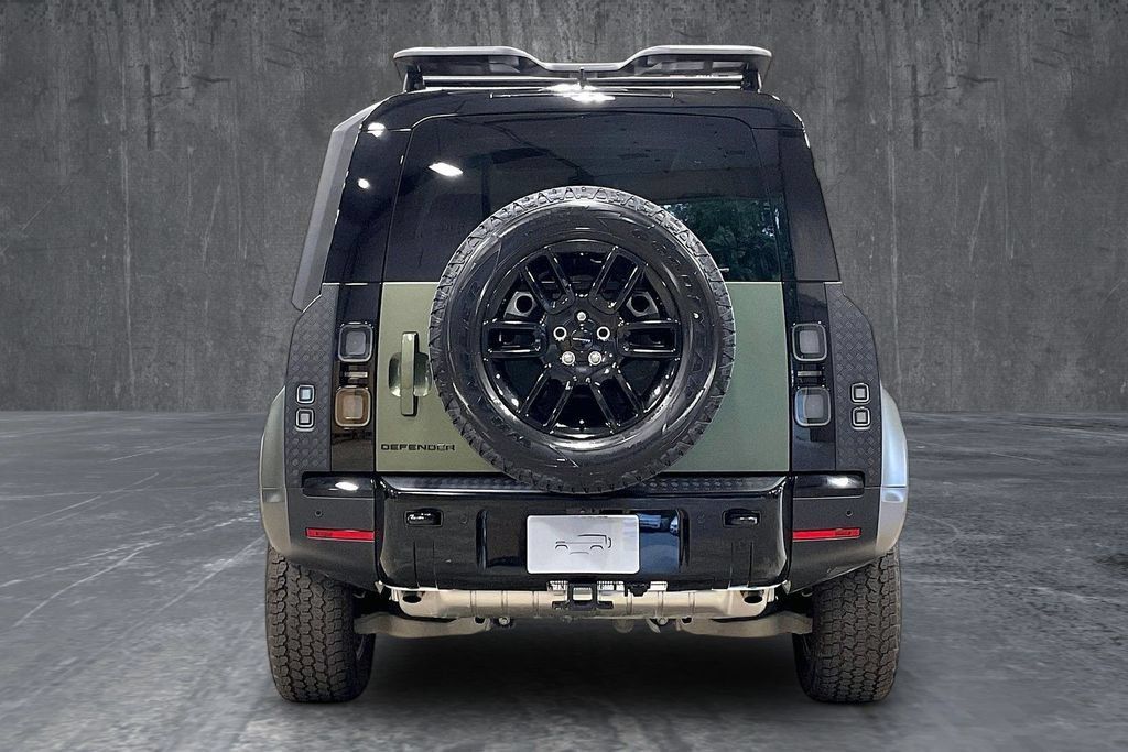 New 2026 Land Rover Defender 110 S AWD/4WD image 5
