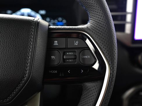 Used 2026 Toyota Sequoia Platinum image 31