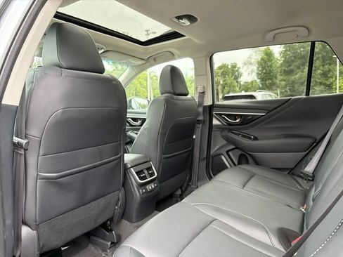 Used 2021 Subaru Outback Limited AWD/4WD image 12