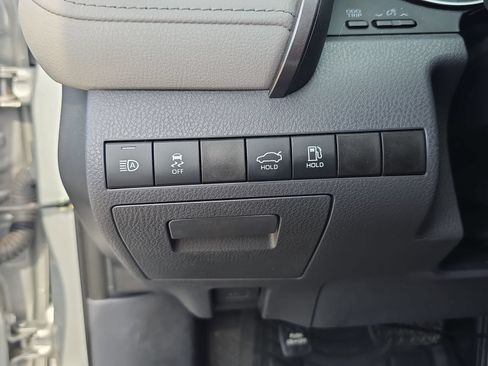 Used 2021 Toyota Camry LE FWD image 22