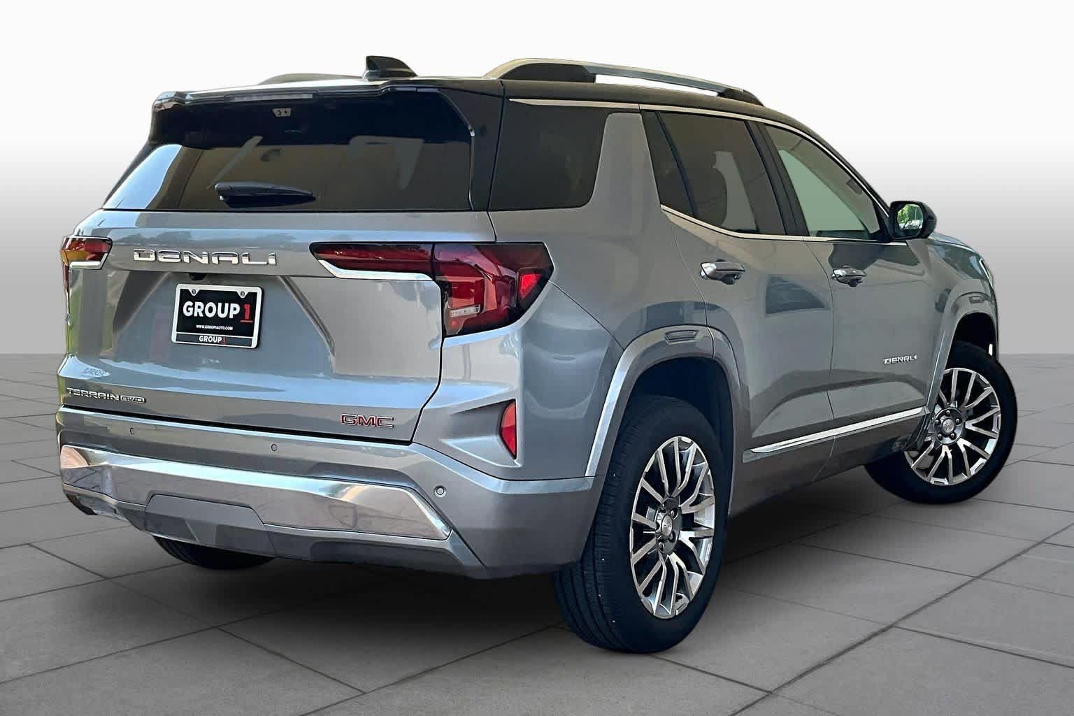 Used 2026 GMC Terrain Denali AWD/4WD image 12