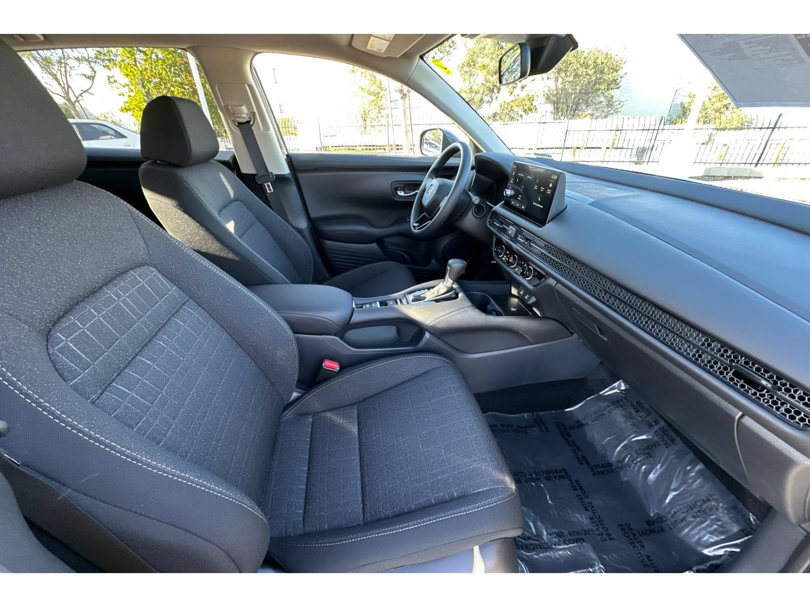Used 2027 Honda HR-V LX image 19