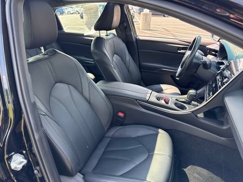 Used 2021 Toyota Avalon XLE w/ Moonroof Package AWD/4WD image 13