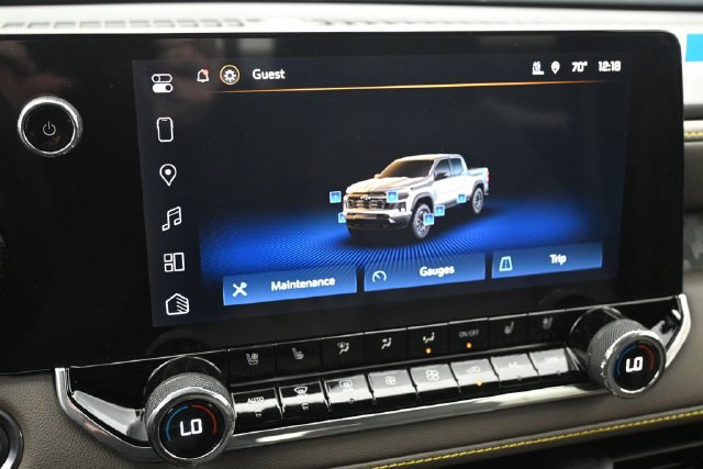 New 2026 Chevrolet Colorado ZR2 w/ Technology Package AWD/4WD image 32