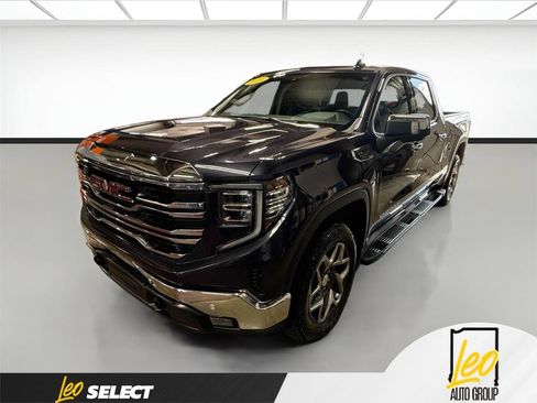 Used 2024 GMC Sierra 1500 SLT w/ SLT Premium Plus Package AWD/4WD image 1
