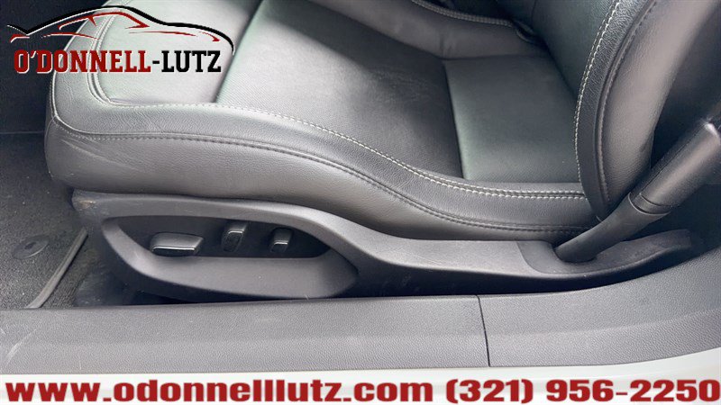 Used 2016 Chevrolet Corvette Stingray Coupe w/ 2LT Preferred Equipment Group RWD image 8