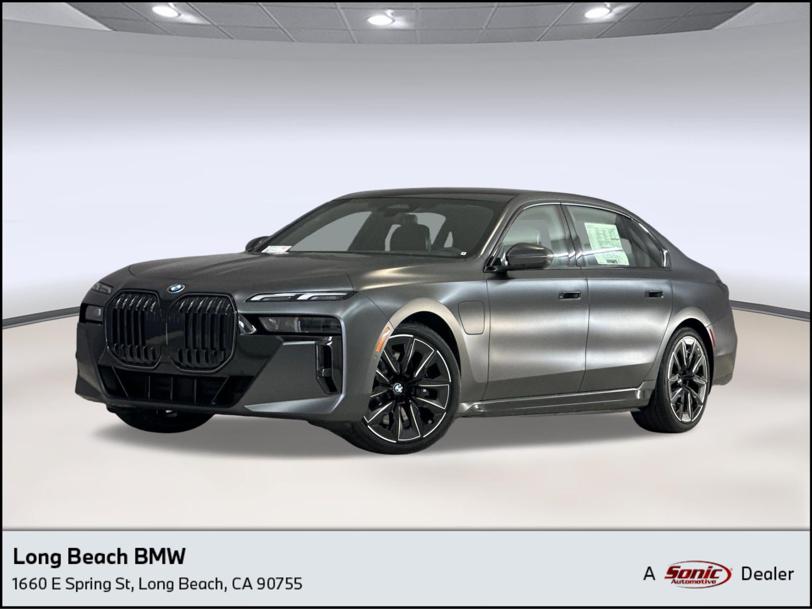 New 2026 BMW 750e xDrive w/ Premium Package AWD/4WD image 1
