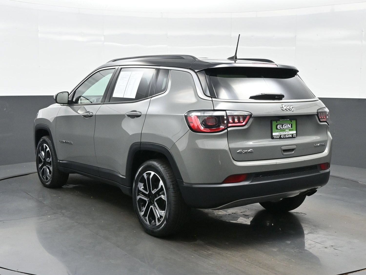 Used 2022 Jeep Compass Limited AWD/4WD image 5