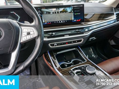 Used 2025 BMW X7 xDrive40i image 37