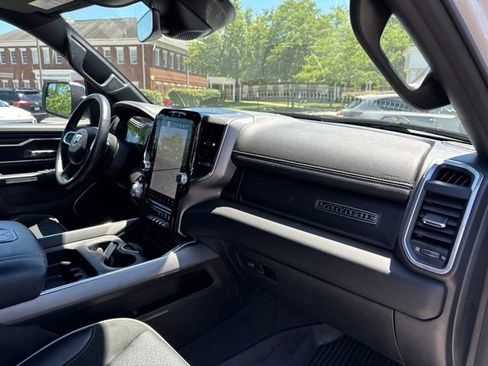 Used 2023 RAM 1500 Laramie AWD/4WD image 27